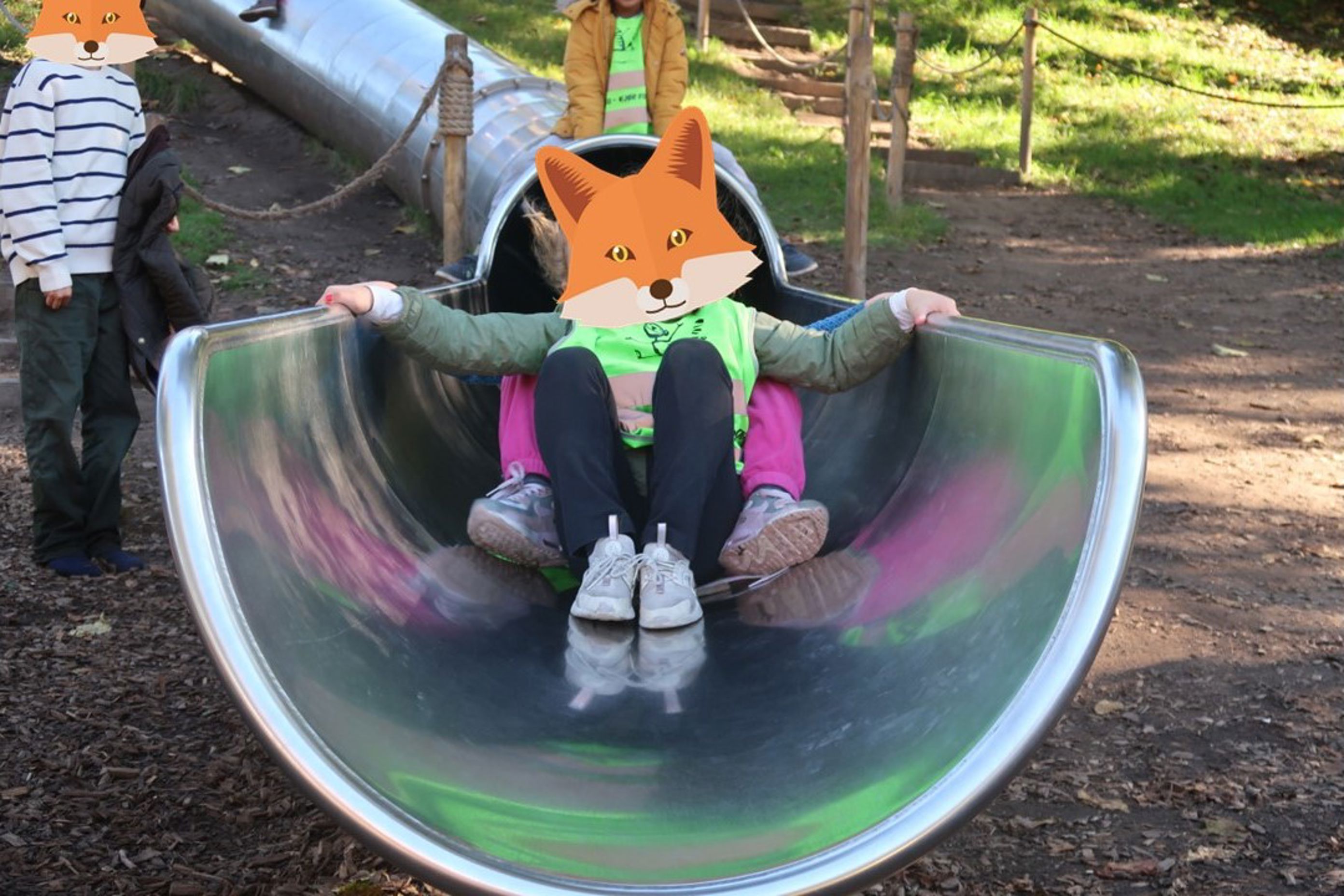 en person i et plagg på et lysbilde