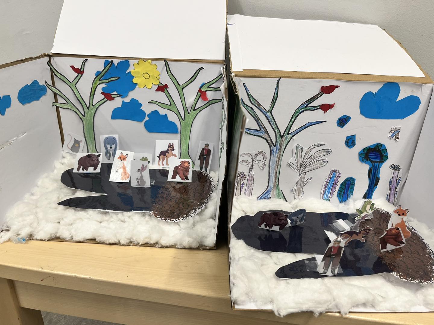 et par malerier på en vegg