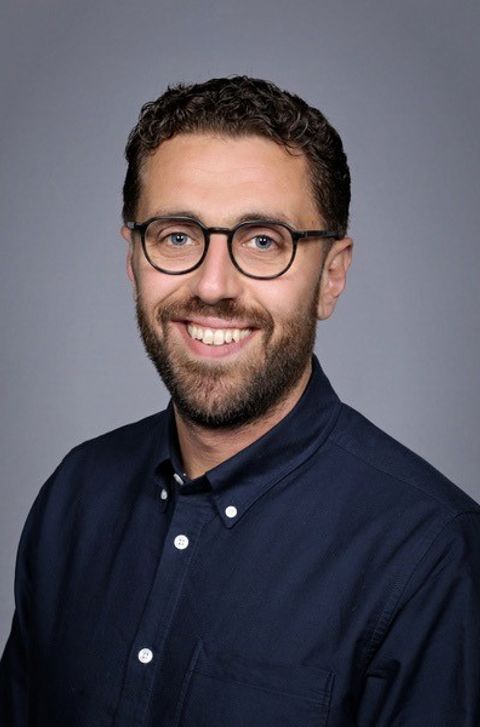 en person med briller